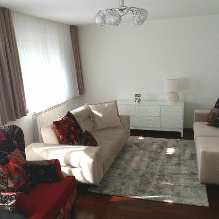 Apartment Esha ซาราเยโว ภายนอก รูปภาพ