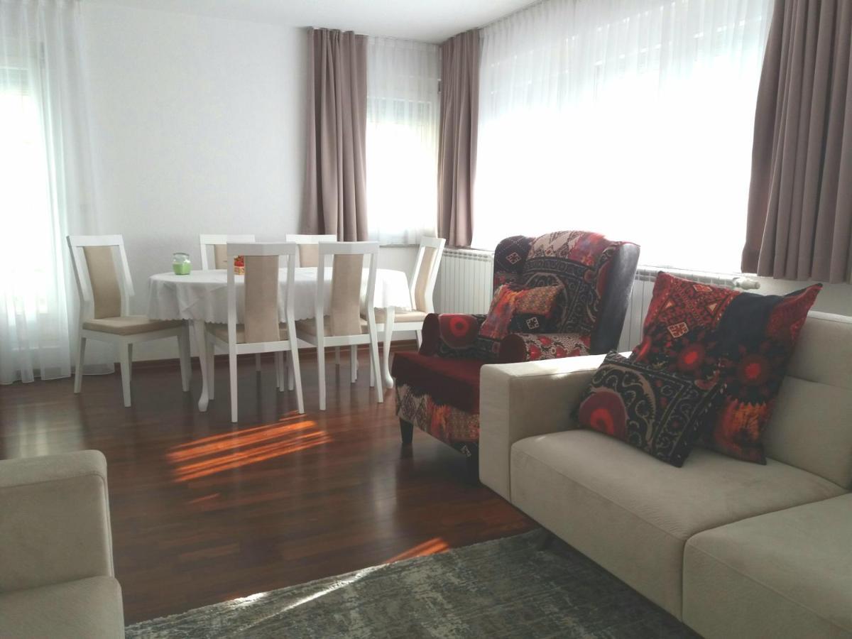 Apartment Esha ซาราเยโว ภายนอก รูปภาพ