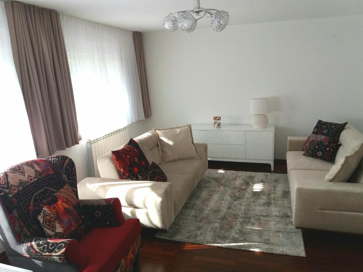 Apartment Esha ซาราเยโว ภายนอก รูปภาพ