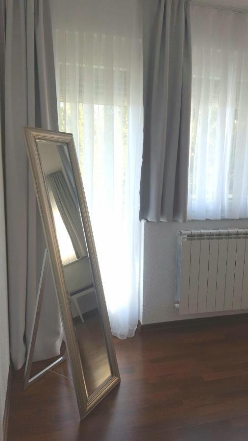 Apartment Esha ซาราเยโว ภายนอก รูปภาพ