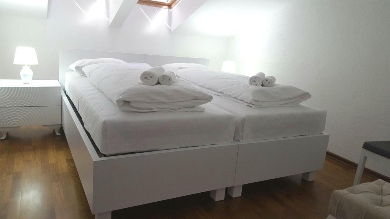 Apartment Esha ซาราเยโว ภายนอก รูปภาพ