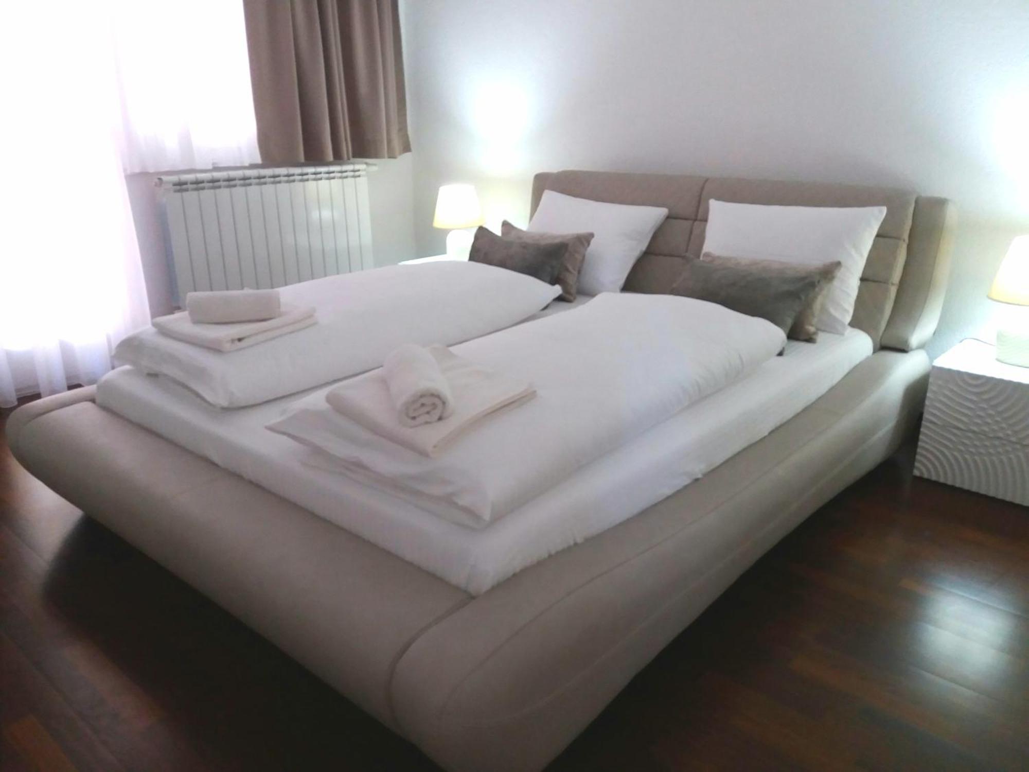 Apartment Esha ซาราเยโว ห้อง รูปภาพ